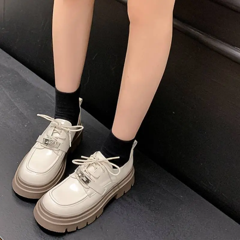 Elegant Fashionable Loafer-1