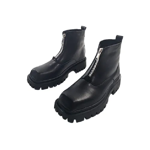 lightweight trail-centric shoe