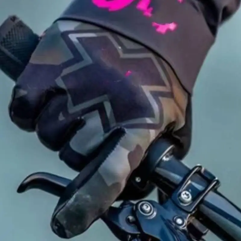 Simple Fashionable Motorcycle Protective Gears-3