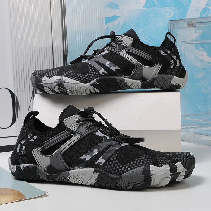 Retro Colorblock Rock Climbing Shoes-2