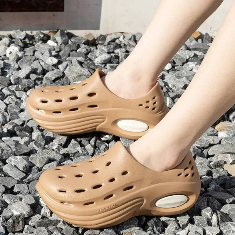 Fashionable Simple Clogs-7