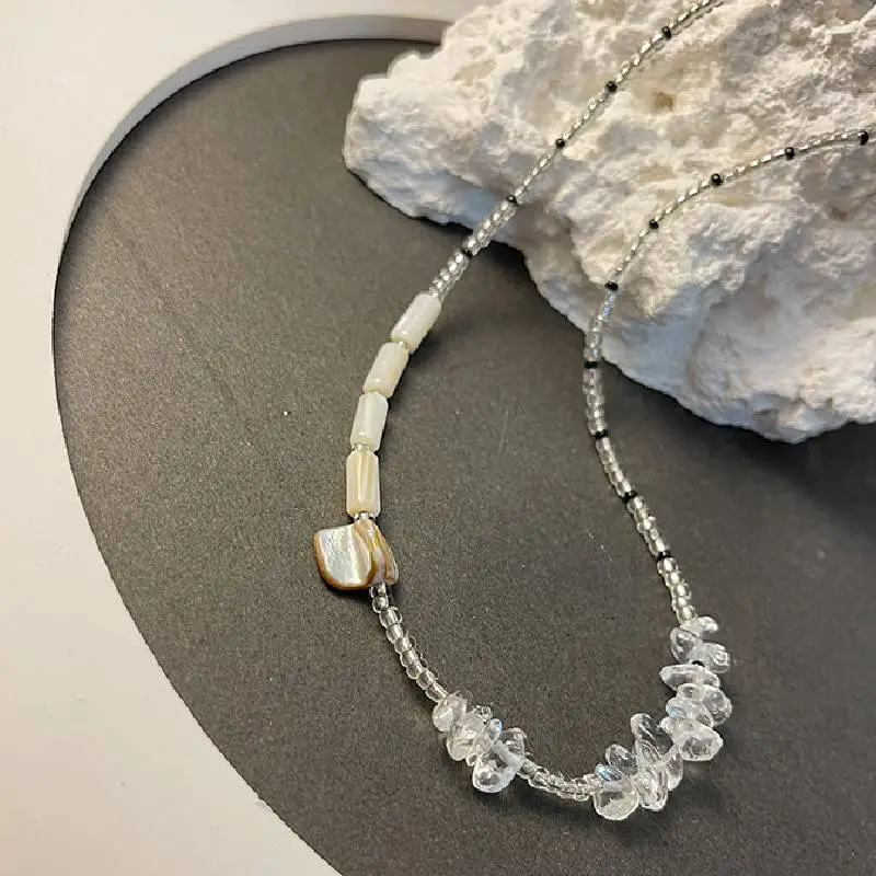 Elegant Shell Necklace-2