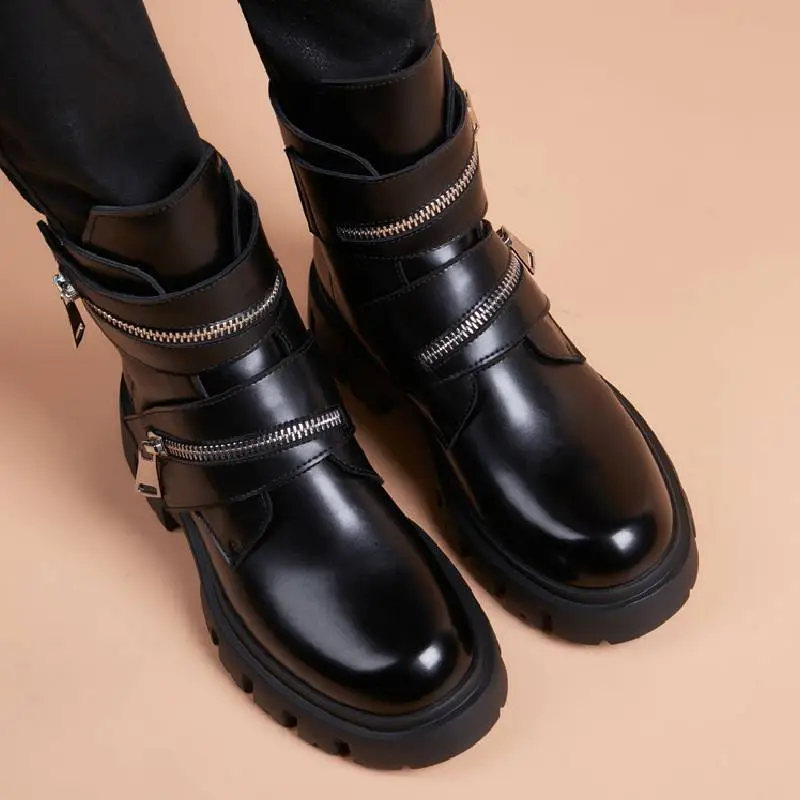 Fashionable Breathable Martin Boot-1