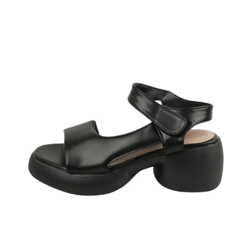 Fashionable Simple Beach Sandals