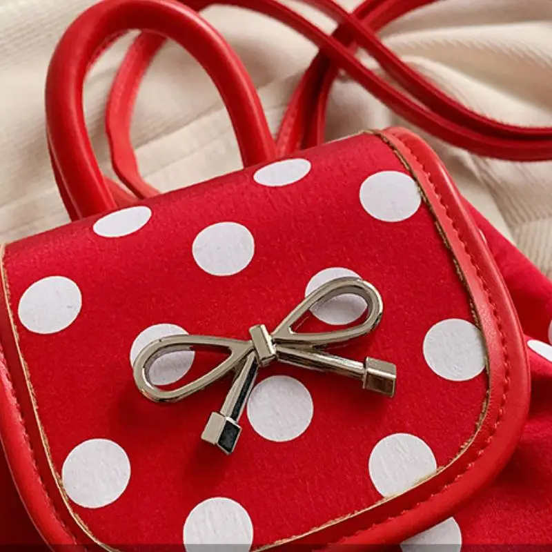 Cute Fashionable Handbag-3