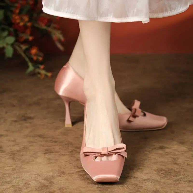Fashionable Waterproof High Heels-1