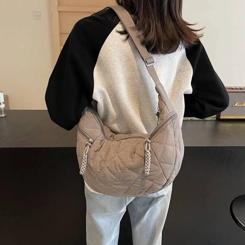 Fashionable Retro Crossbody Bag Women-1