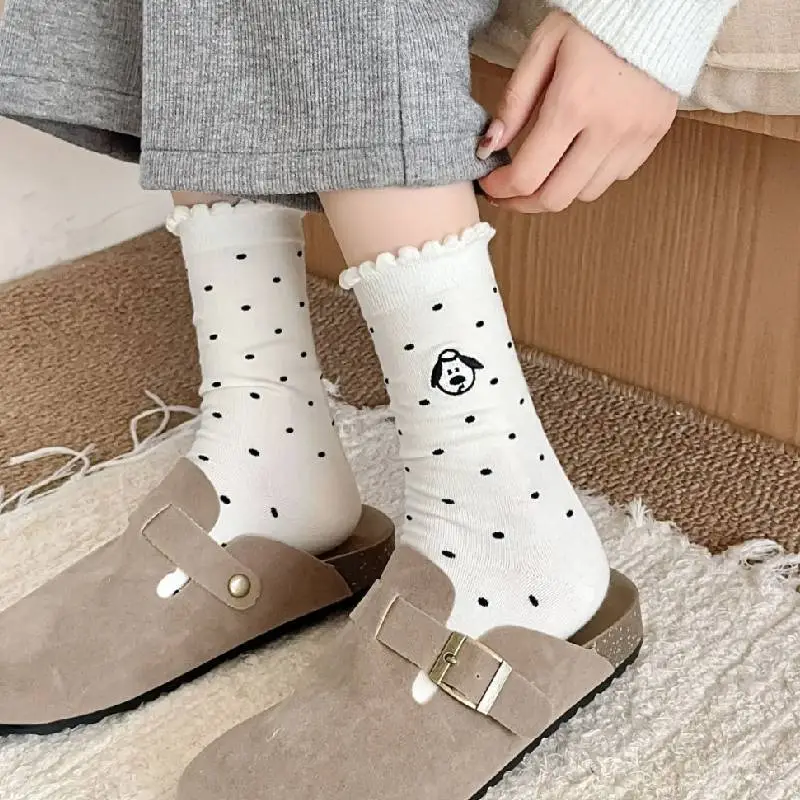 Embroidery Simple Cotton Mid Calf Sock-2