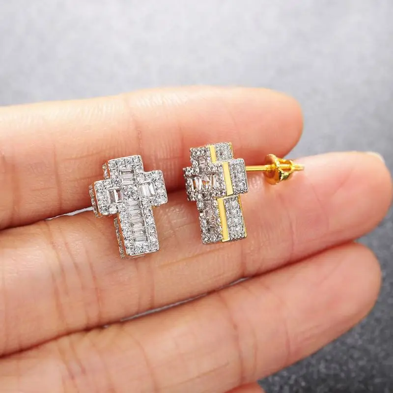 Simple Cross Ear Stud-1