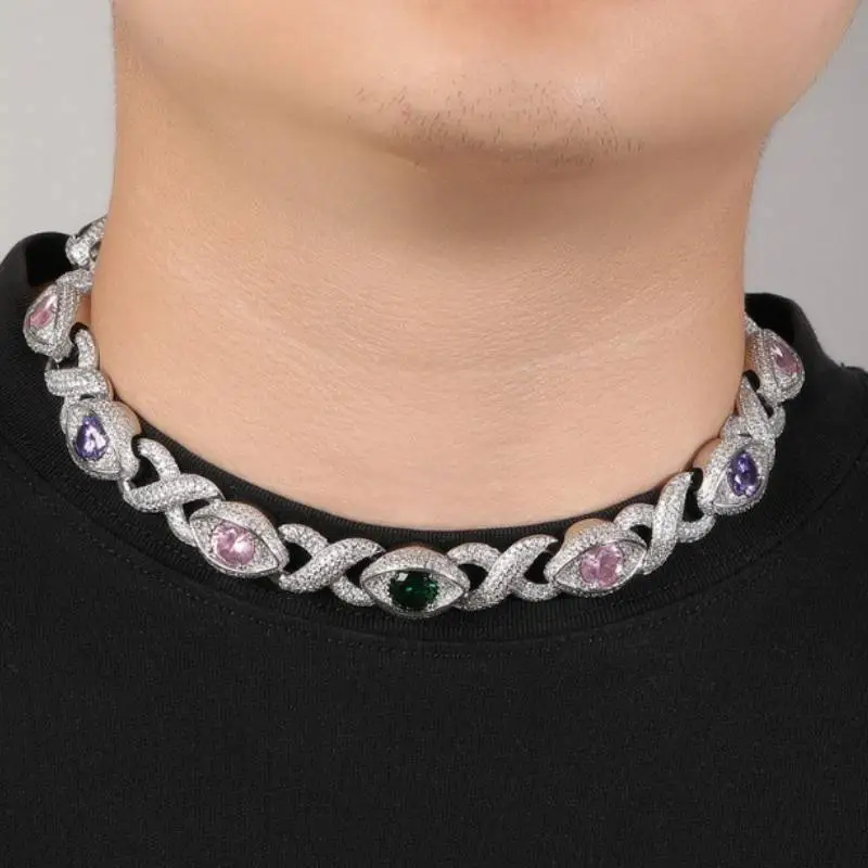 Funky Fashionable Necklace-1