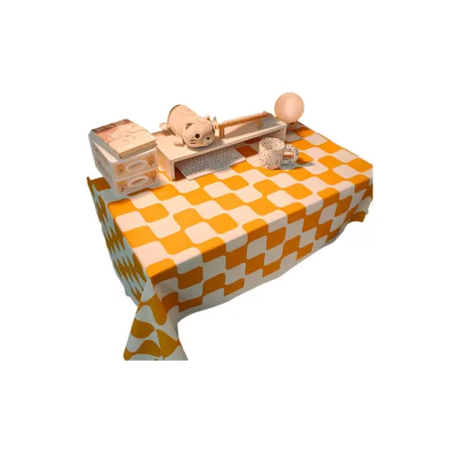 Simple Contrast Color Tablecloths / Table Mats