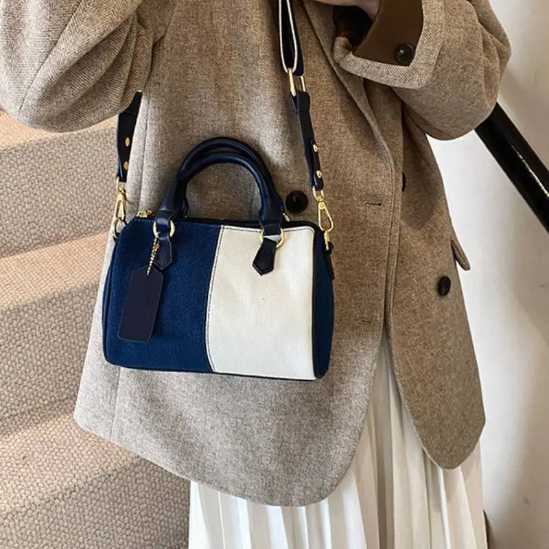 Basics Simple Crossbody Bag-9