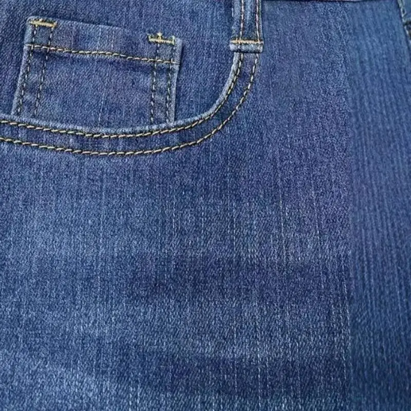 Fashionable Simple Jeans-3