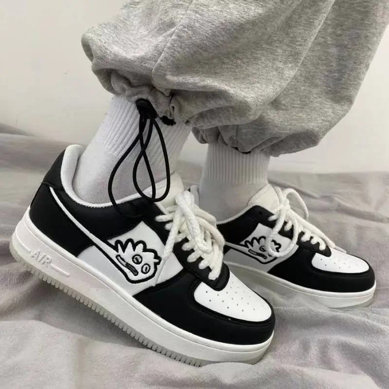 Casual Simple Stylish Skateboarding Shoes-1
