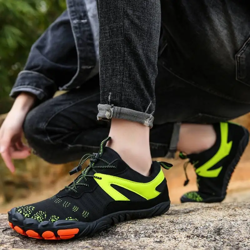 Outdoor Breathable River Trekking Shoes-4