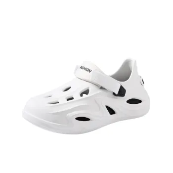 Fashionable Casual Clogs