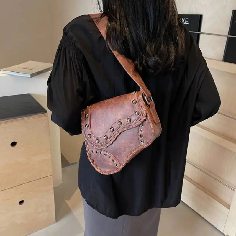 Punk Plain Shoulder Bag-3