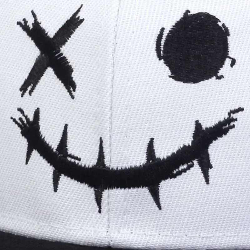 Sporty Embroidery Cap-2