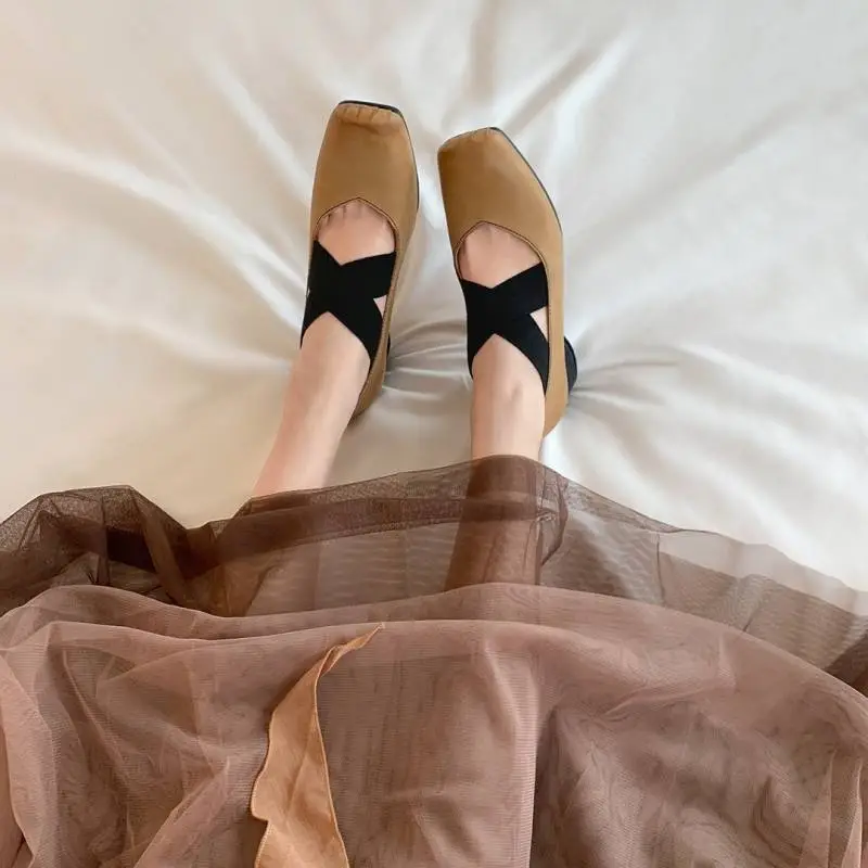 Fashionable Basics Mary Jane Shoes-1