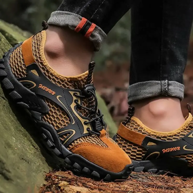 Basics Sporty Hiking Shoes-4