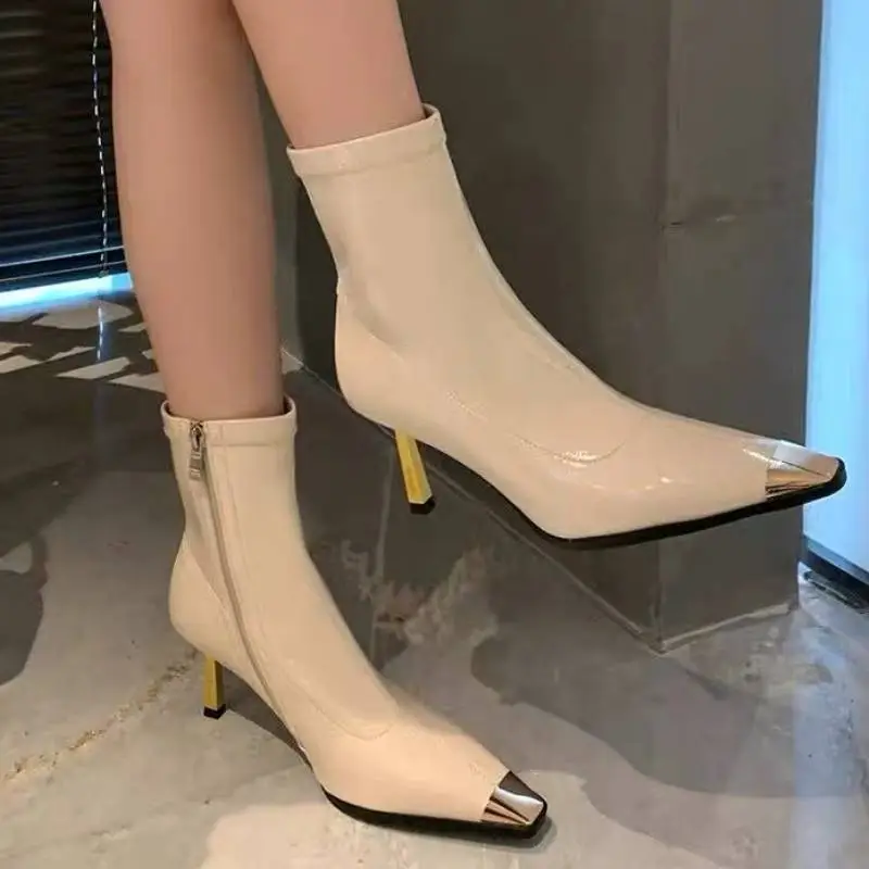 Basics Fashionable Ankle Boots-1