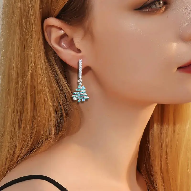 Glamorous Christmas Earring-1