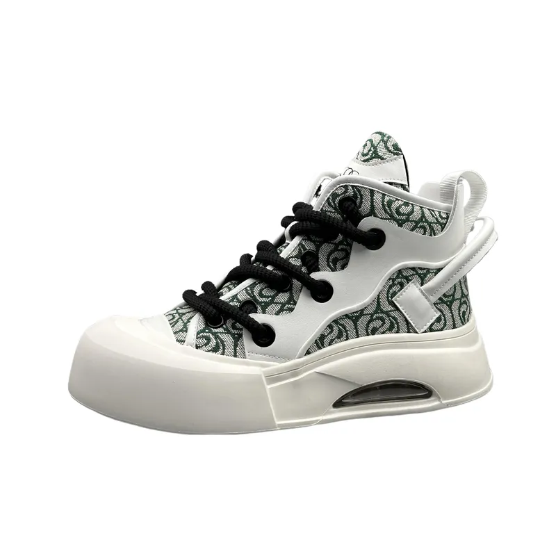 Basics Simple Stylish Skateboarding Shoes-0