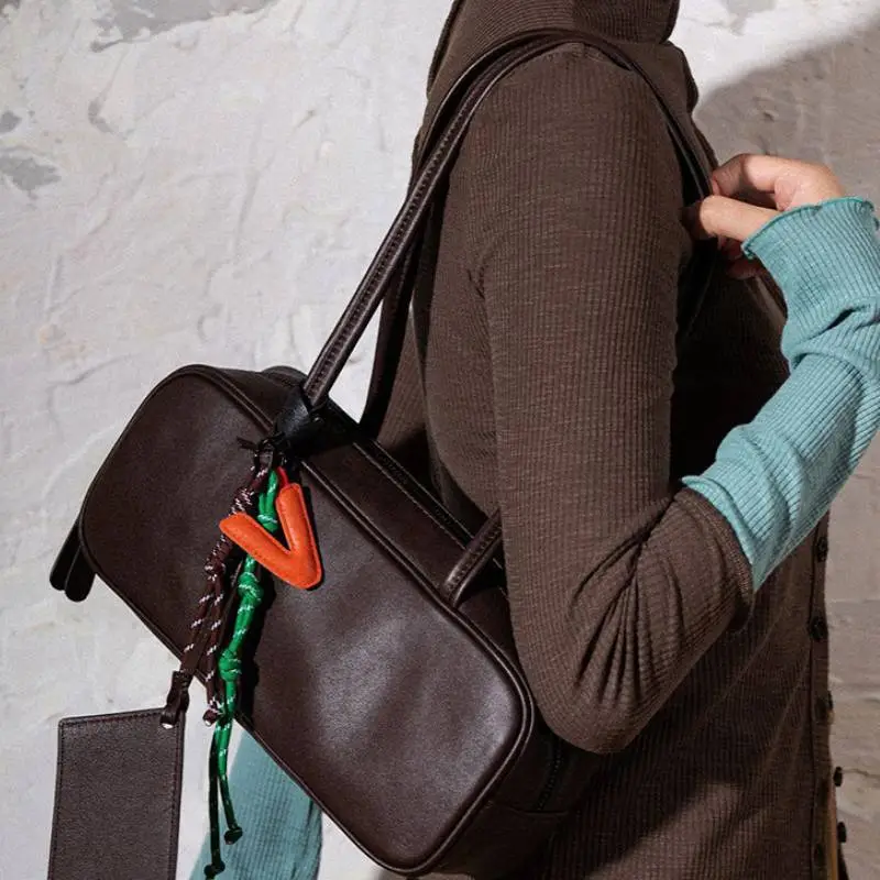 Elegant Simple Shoulder Bag-1