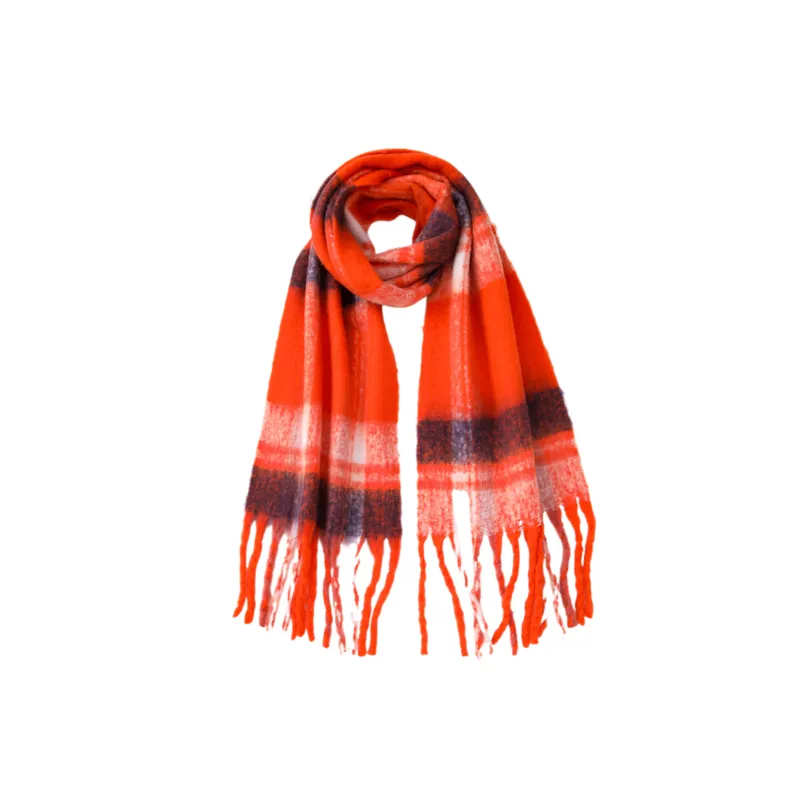 Simple Plaid Knit Scarf-3
