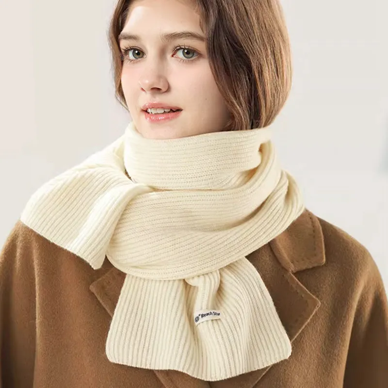 Fashionable Skin friendly Knit Scarf-1