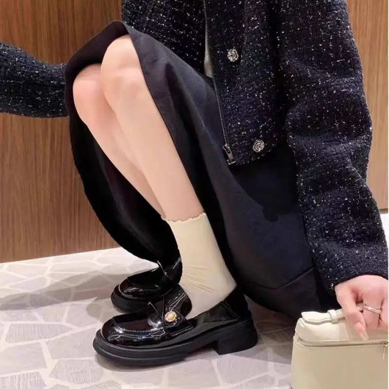 Simple Funky Loafer-2