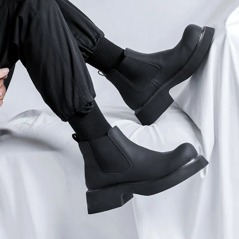 Fashionable Simple Chelsea Boot-2