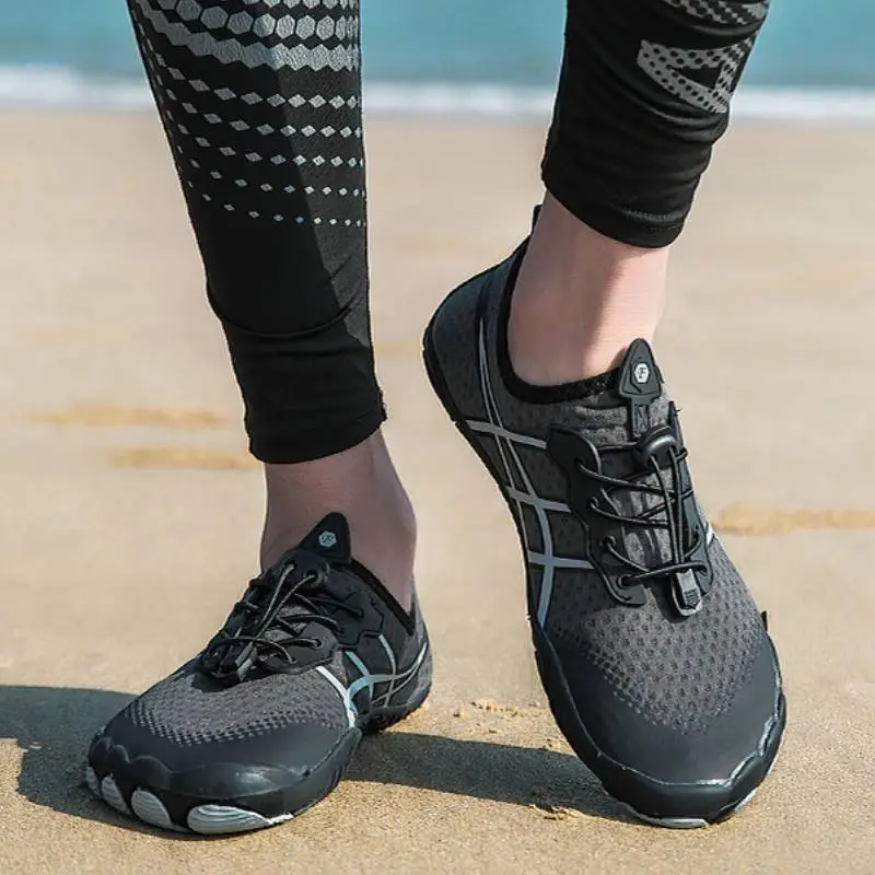 Breathable Sporty River Trekking Shoes-2