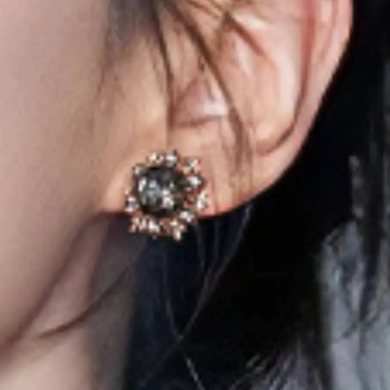 Simple Retro Ear Stud-2