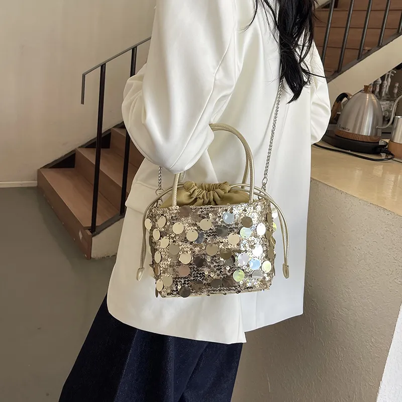 Basics Simple Crossbody Bag-7