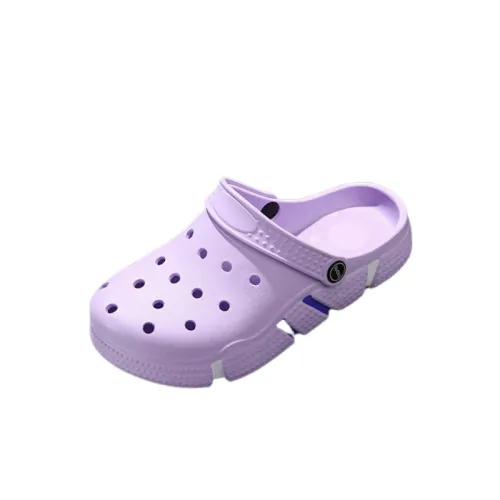 Fashionable Breathable Clogs