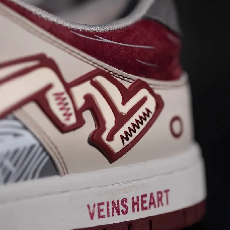 Retro Graffiti Skateboarding Shoes-4