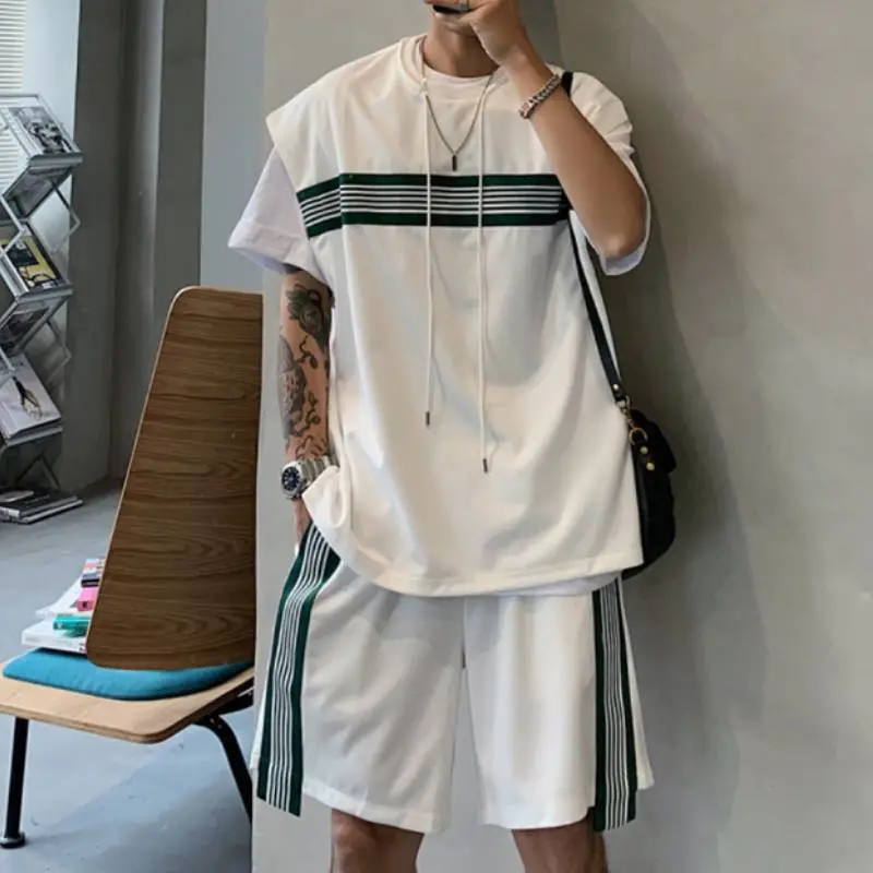 Contrast Color Striped Vest and Shorts Two Piece Suit-8