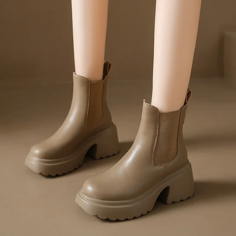 Retro Casual Chelsea Boot-4