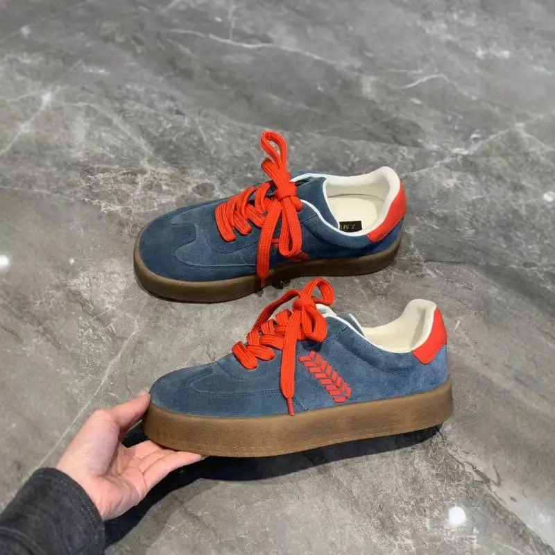 Fashionable Contrast Color Skateboarding Shoes-1