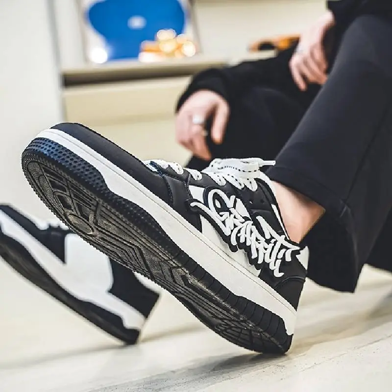 Fashion Casual Stylish Skateboarding Shoes-1