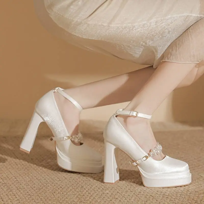 Fashionable Pearls High Heels-7