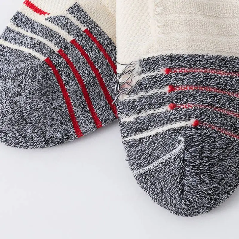 Sporty Simple Polyester Mid Calf Sock-4