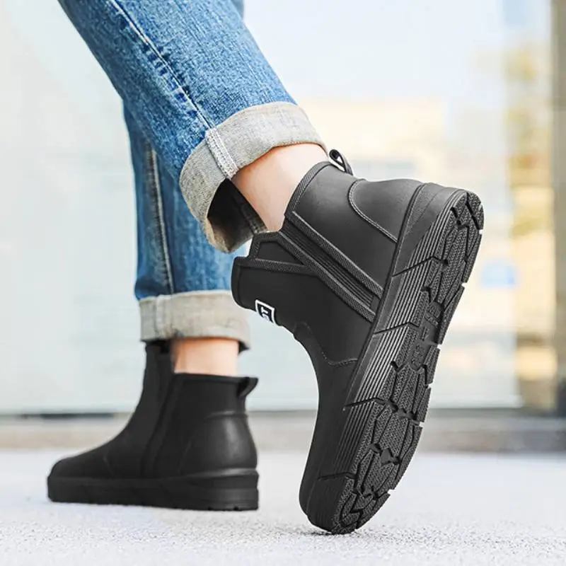 Fashionable Casual Outdoor Boots-1