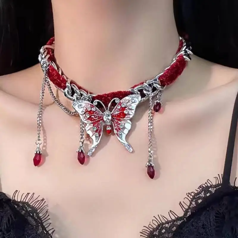 Fashionable Butterfly Fringe Necklace-1