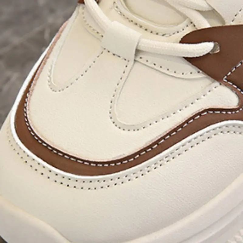 Simple Lightweight Lifestyle Shoes-6
