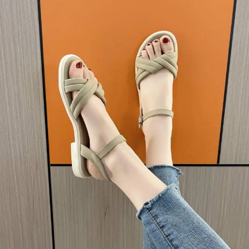 Simple Preppy Beach Sandals-6