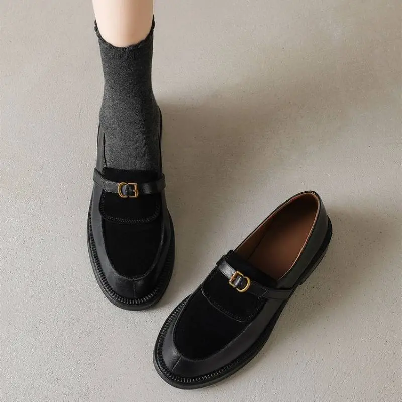Retro Fashionable Loafer-5