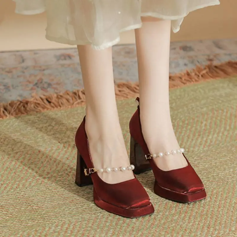 Fashionable Pearls High Heels-2