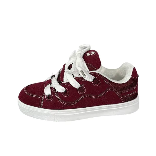 Retro Sporty Stylish Skateboarding Shoes